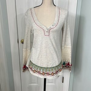Judith March cotton/crocheted top